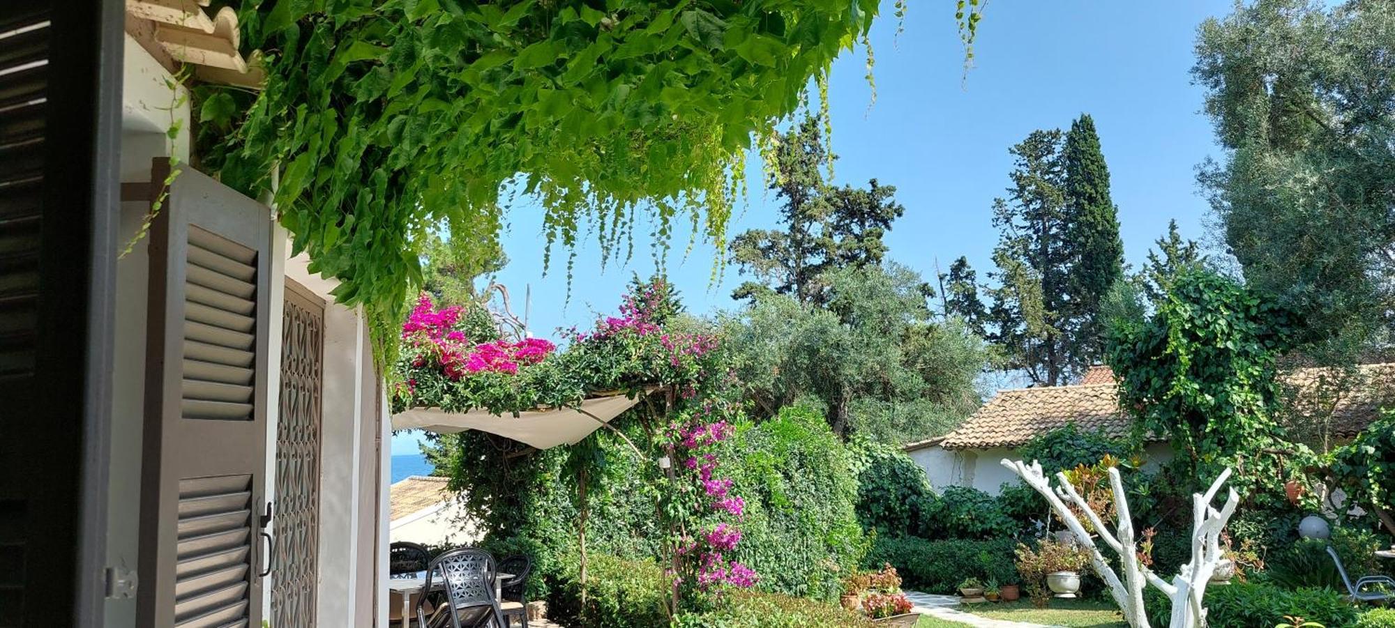 Ionian Paths * Perama (Corfu)